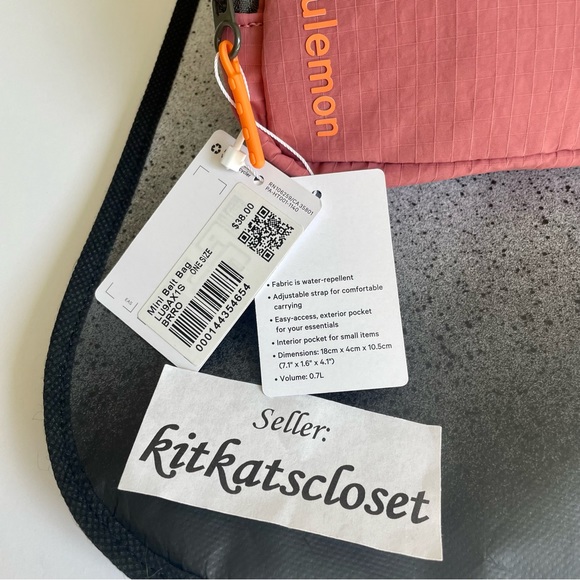 🆕 .7L BRIER ROSE - NWT lululemon mini belt bag - Picture 5 of 15